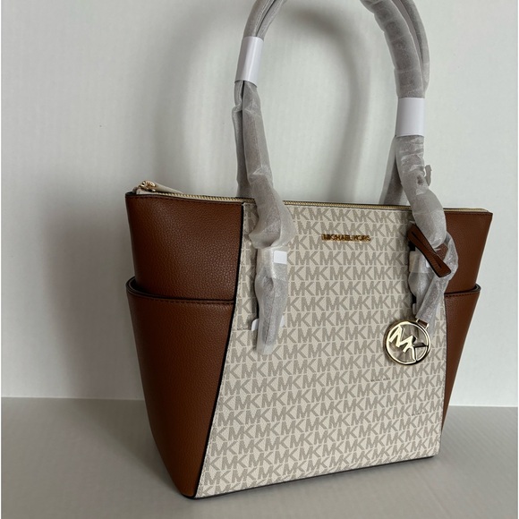 NWT Michael Kors Charlotte Top Zip Tote MK Signature Shoulder Bag  Vanilla - Picture 5 of 16